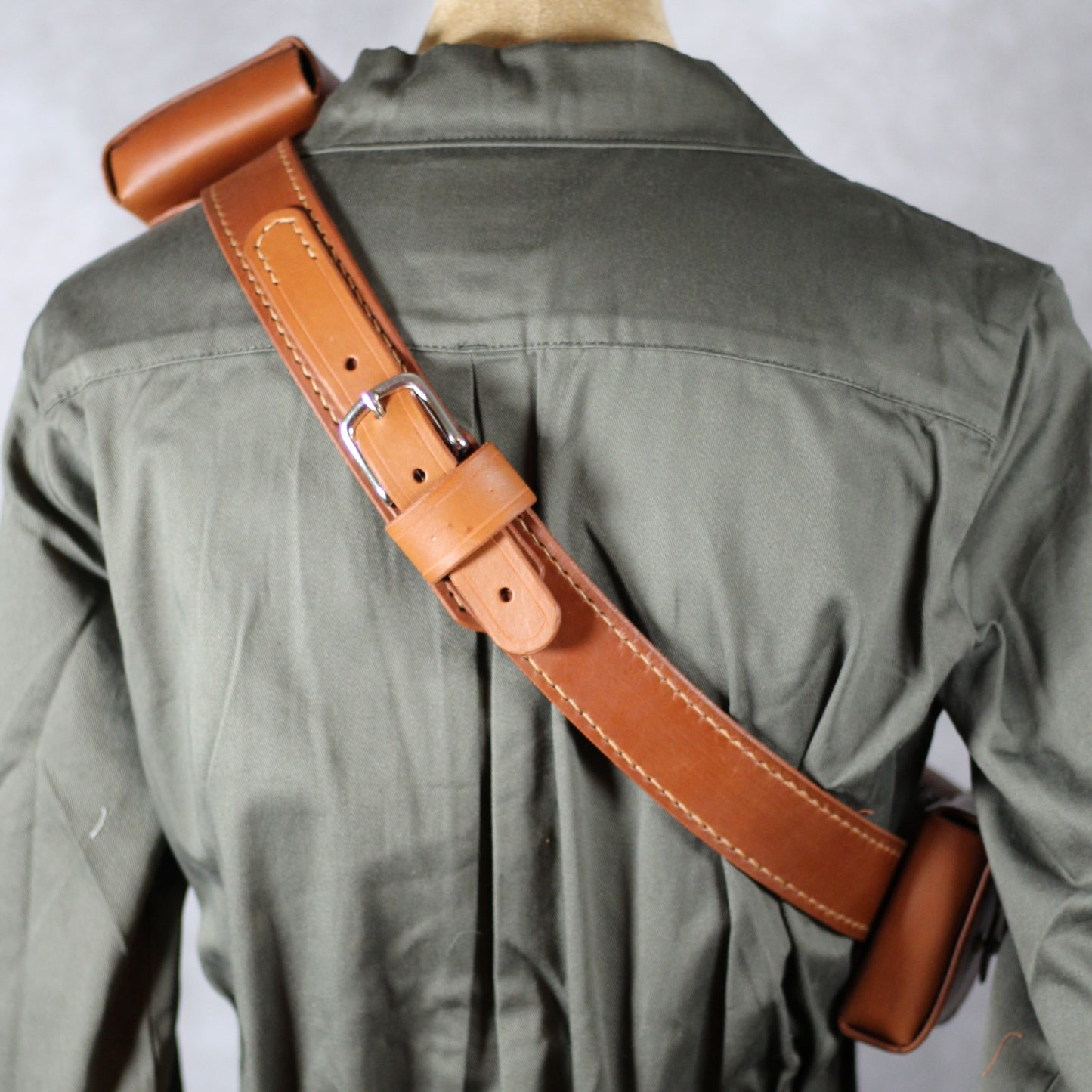 Vanguard Series: Leather Six Pouch Bandolier